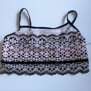 New with tags Jasmine & Ginger Pink & Black Lace Bralette Size Large